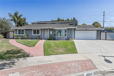 4604 Laurelwood