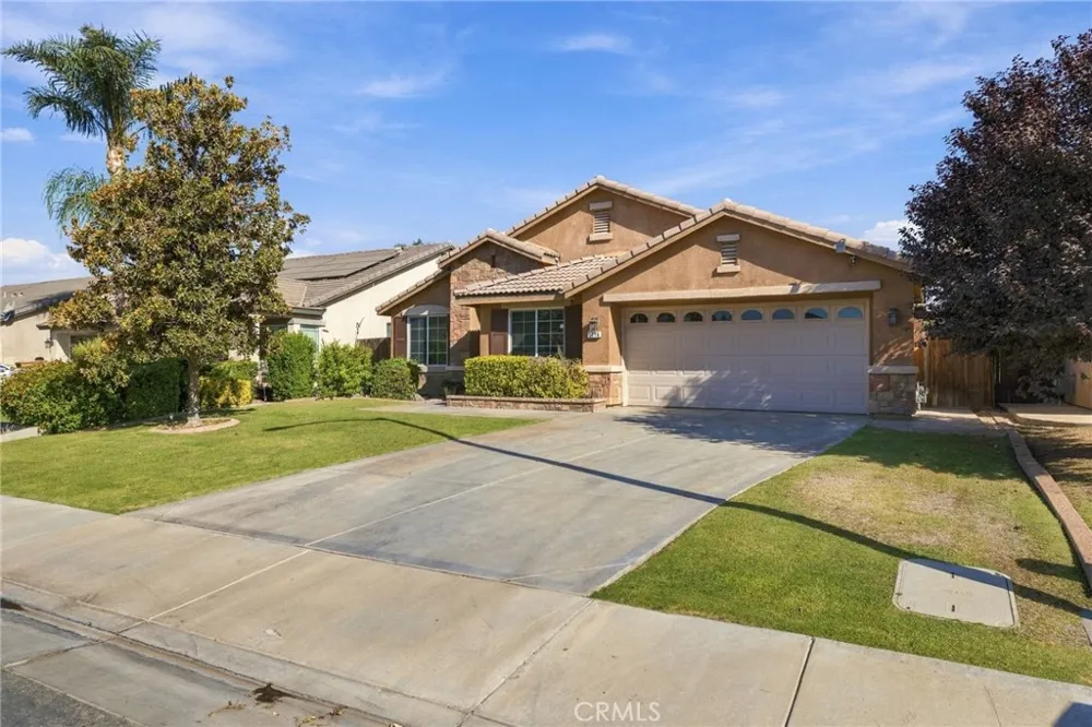 5116 Silver Clover Bakersfield, CA 93313