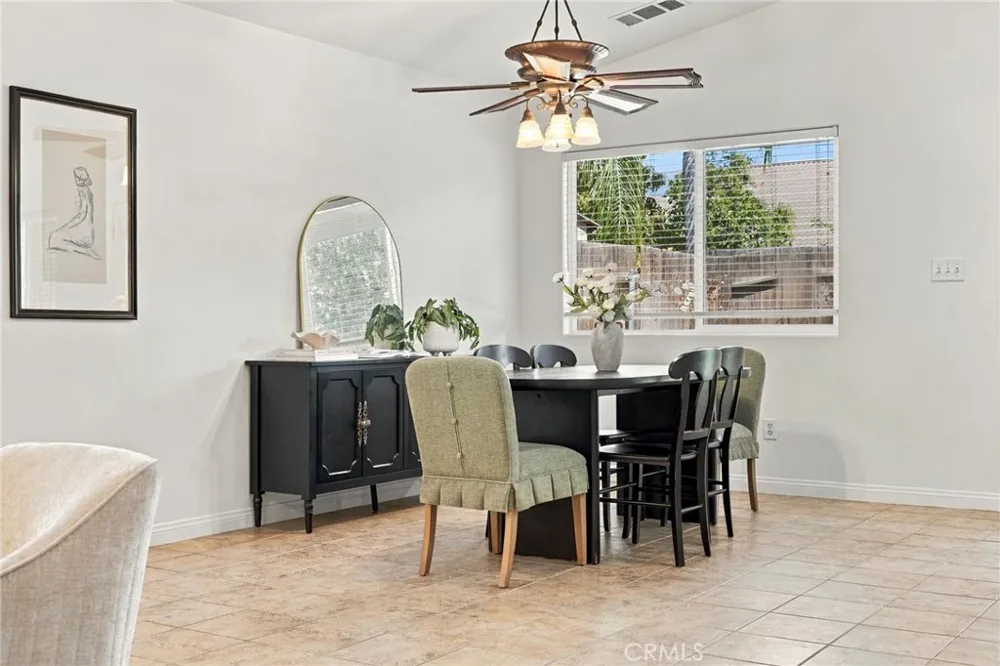 5116 Silver Clover Bakersfield, CA 93313