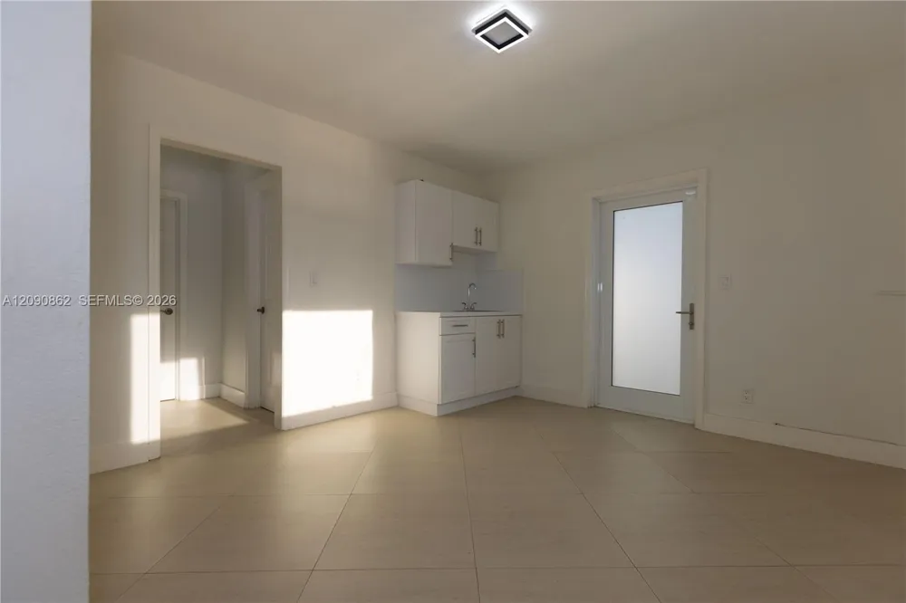 4301 SW 85th Ave Miami, FL 33155