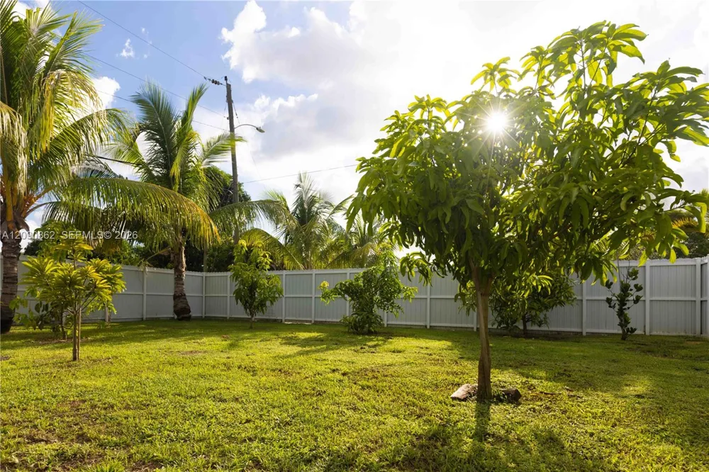 4301 SW 85th Ave Miami, FL 33155