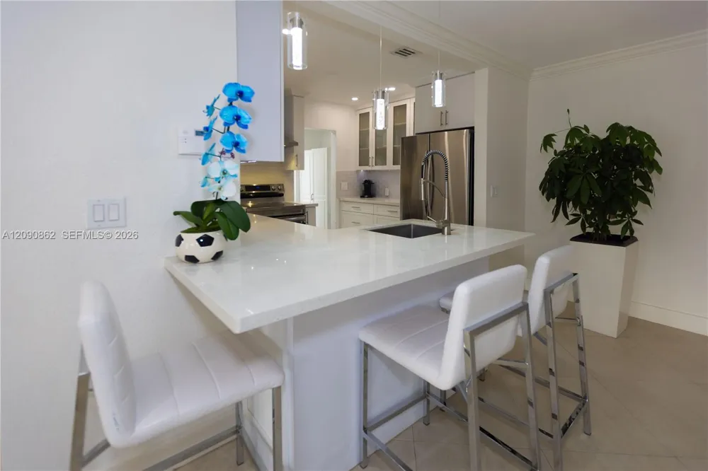 4301 SW 85th Ave Miami, FL 33155