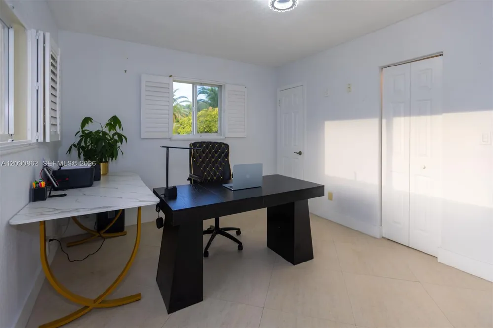4301 SW 85th Ave Miami, FL 33155