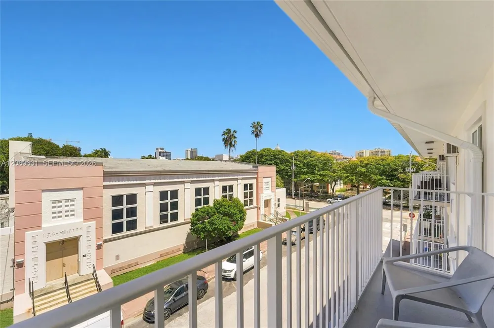 1420 Pennsylvania Ave #403 Miami Beach, FL 33139