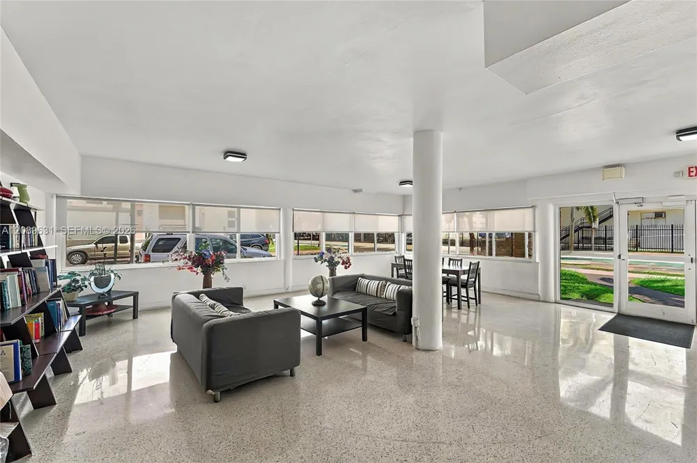 1420 Pennsylvania Ave #403 Miami Beach, FL 33139