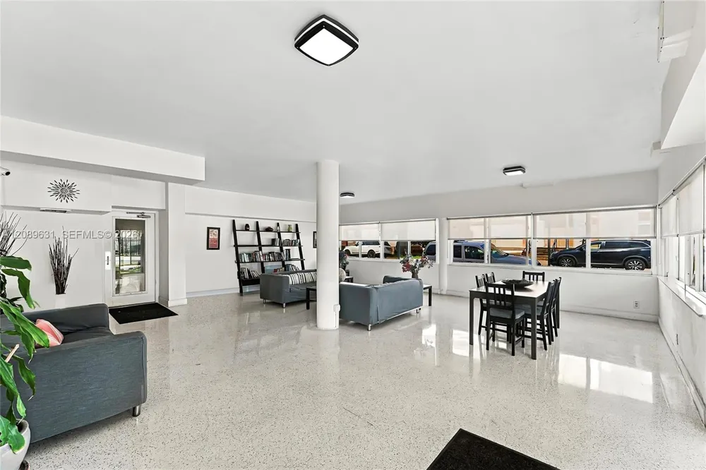 1420 Pennsylvania Ave #403 Miami Beach, FL 33139