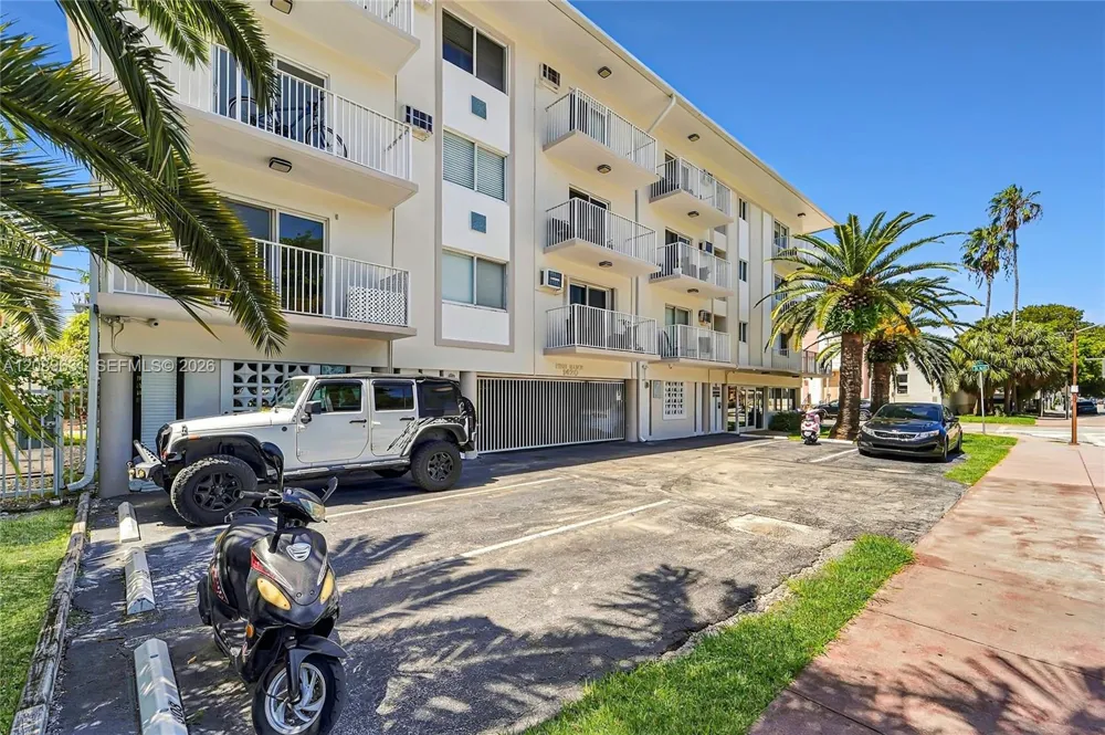 1420 Pennsylvania Ave #403 Miami Beach, FL 33139
