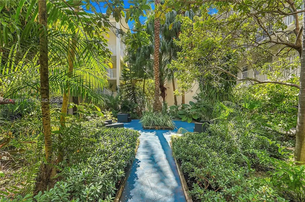 1420 Pennsylvania Ave #403 Miami Beach, FL 33139