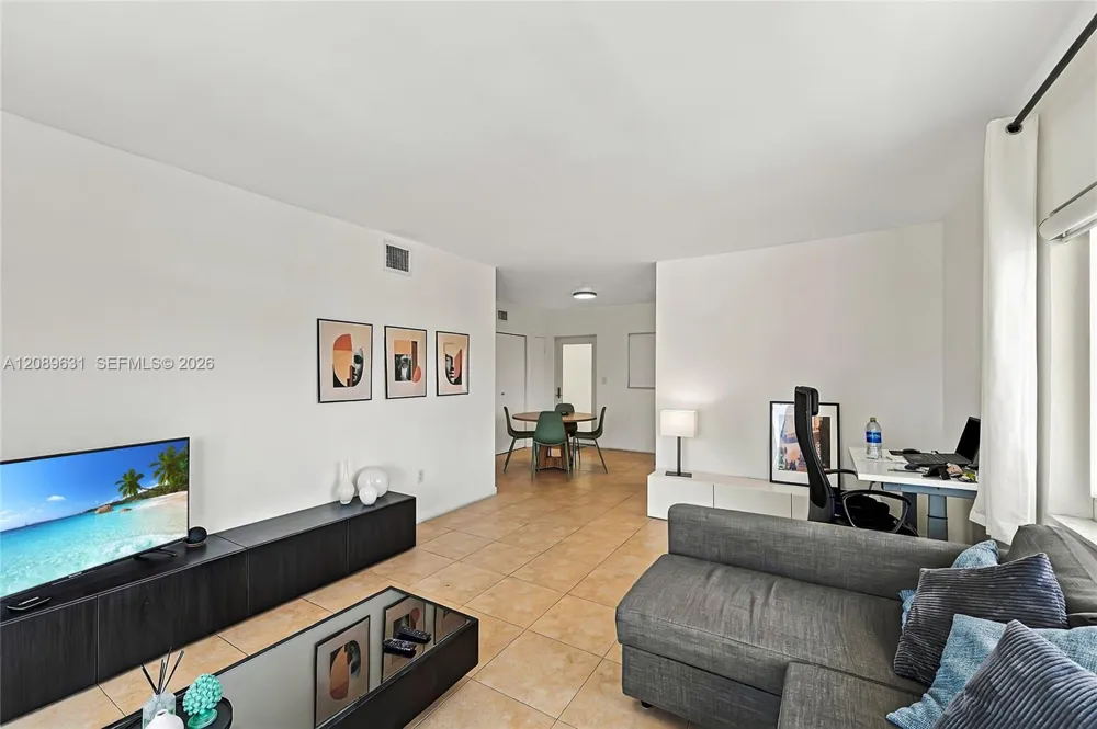1420 Pennsylvania Ave #403 Miami Beach, FL 33139