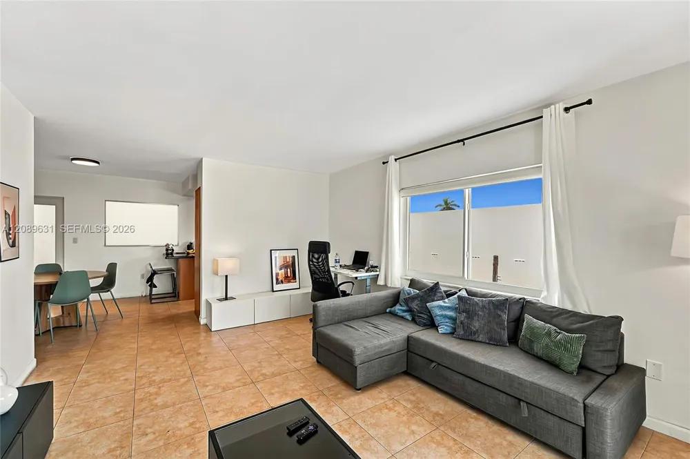 1420 Pennsylvania Ave #403 Miami Beach, FL 33139