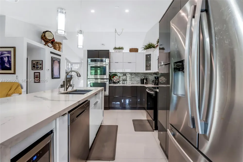 354 SW 183rd Way Pembroke Pines, FL 33029