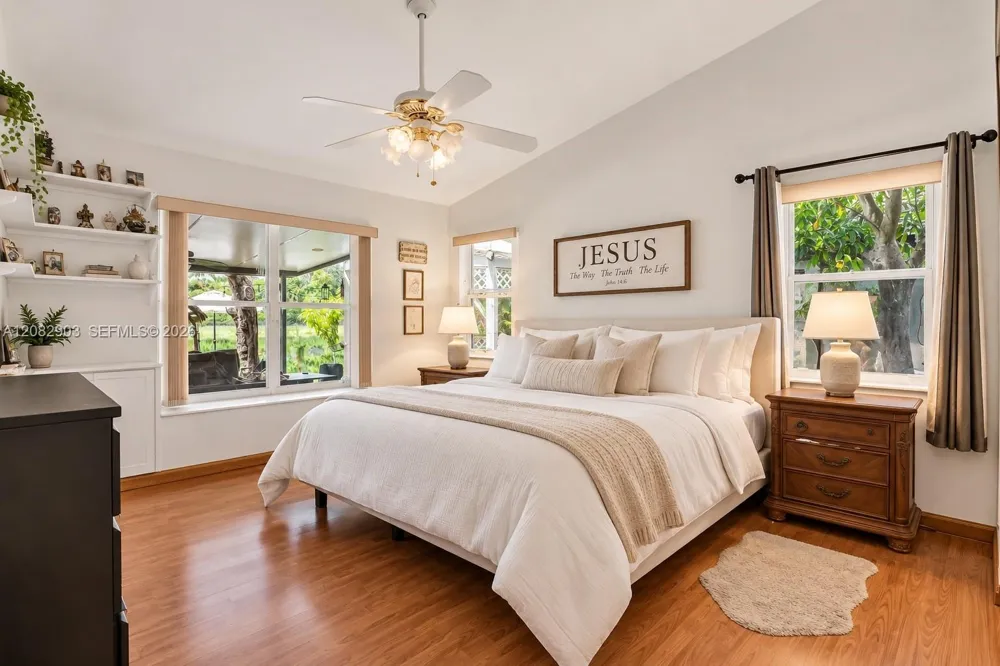 354 SW 183rd Way Pembroke Pines, FL 33029