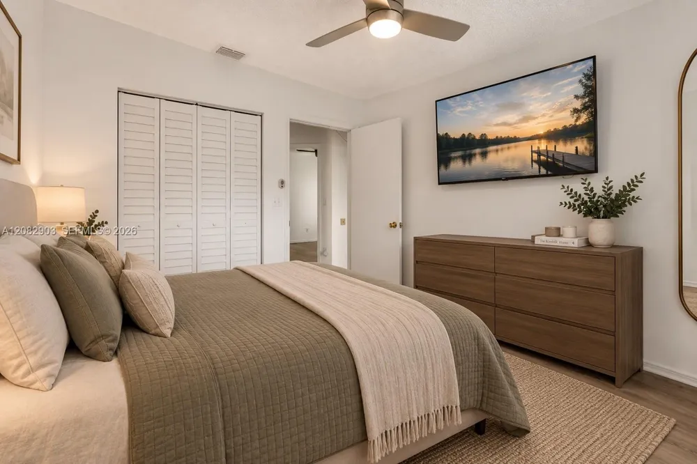354 SW 183rd Way Pembroke Pines, FL 33029
