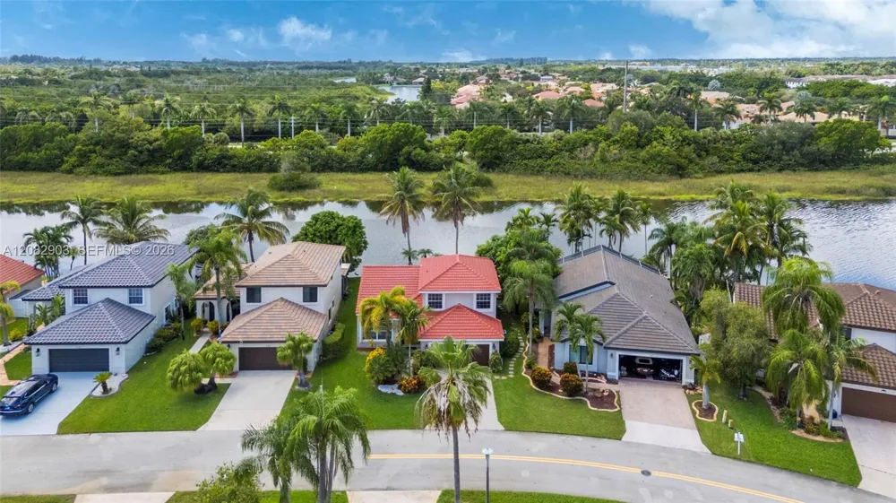 354 SW 183rd Way Pembroke Pines, FL 33029