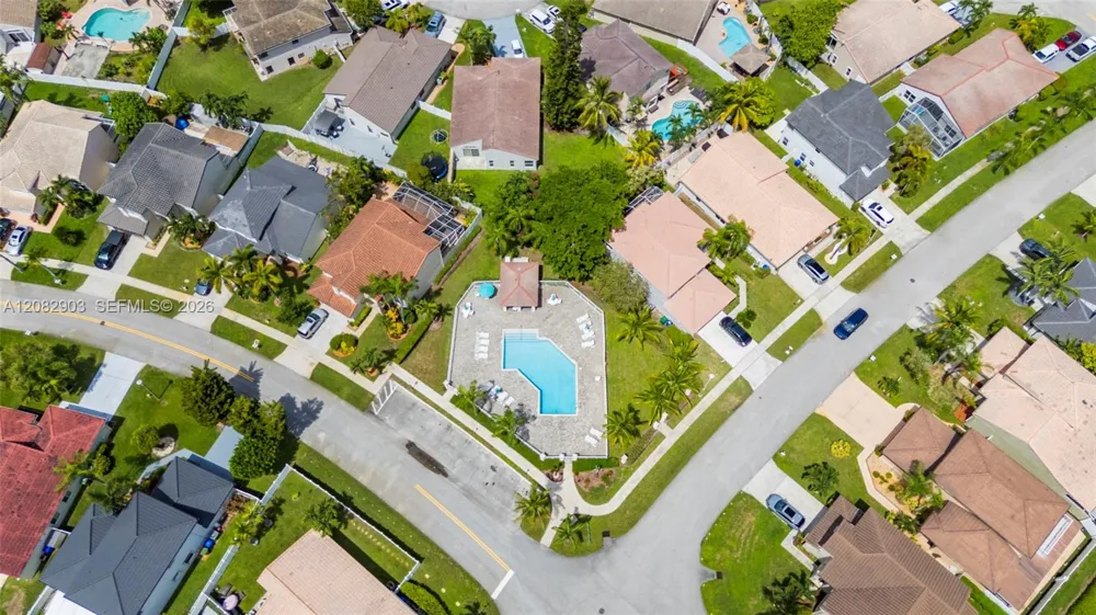 354 SW 183rd Way Pembroke Pines, FL 33029