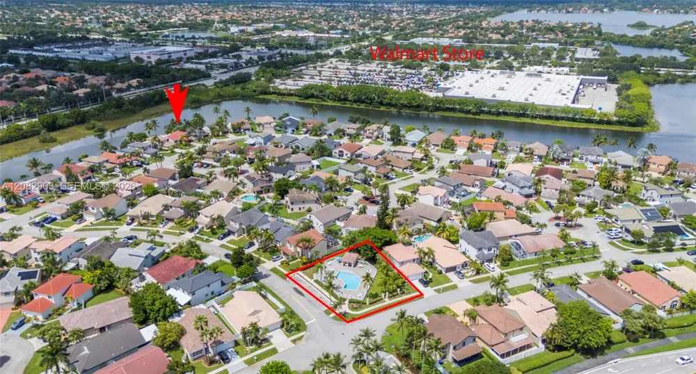 354 SW 183rd Way Pembroke Pines, FL 33029