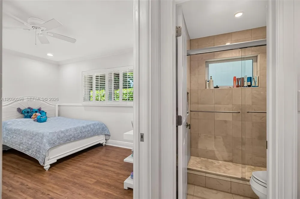 6915 SW 101st St Pinecrest, FL 33156