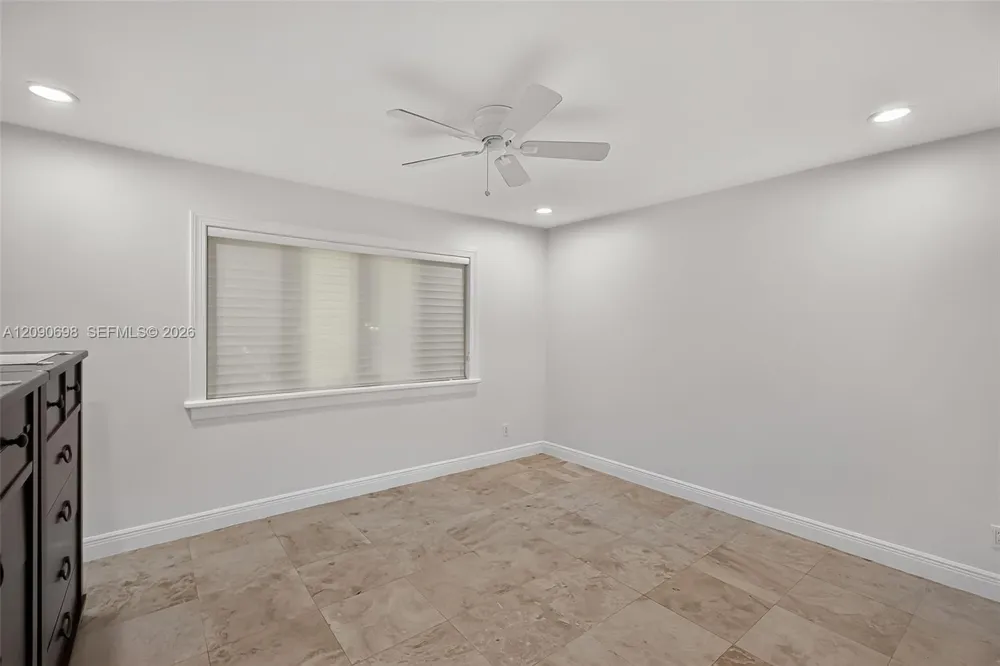 6915 SW 101st St Pinecrest, FL 33156