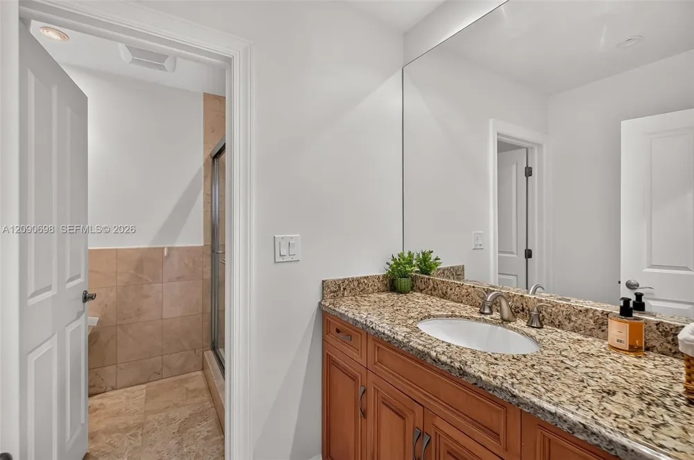 6915 SW 101st St Pinecrest, FL 33156