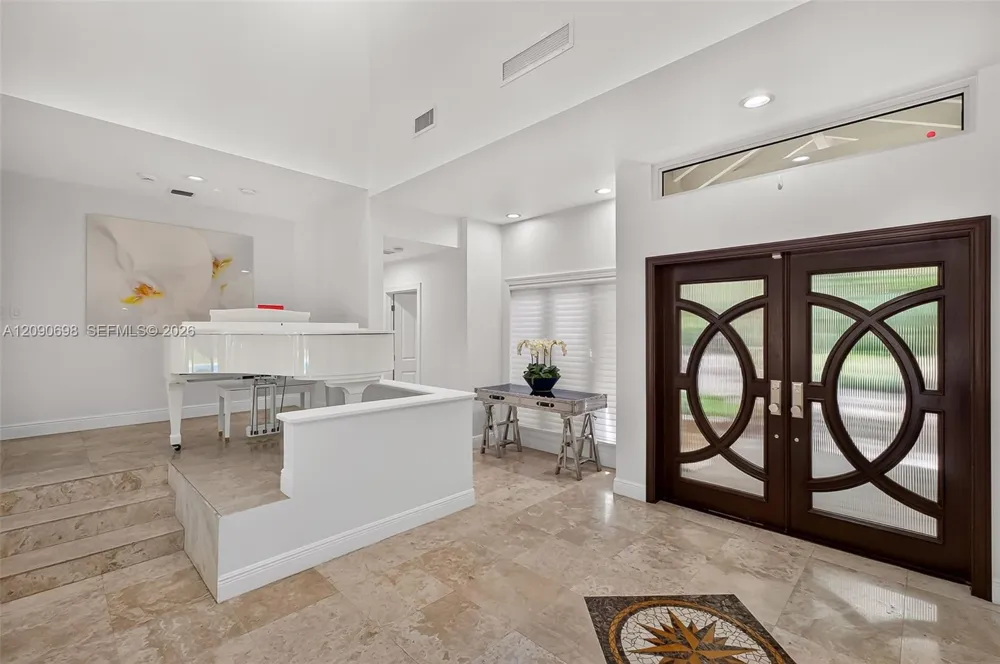 6915 SW 101st St Pinecrest, FL 33156