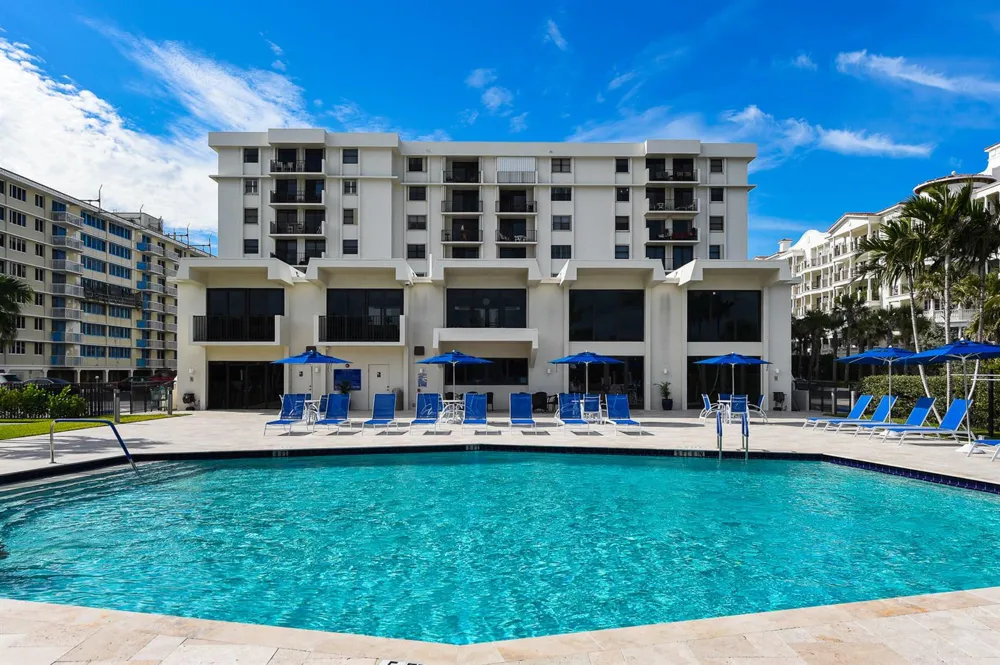 145 Ocean Avenue #303 Palm Beach Shores, FL 33404