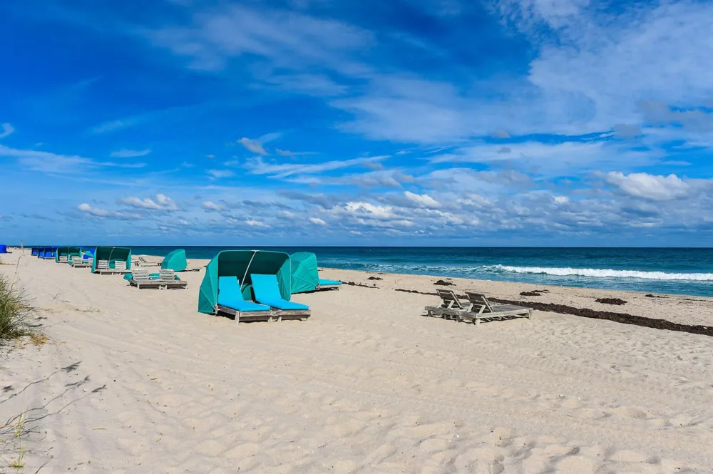 145 Ocean Avenue #303 Palm Beach Shores, FL 33404