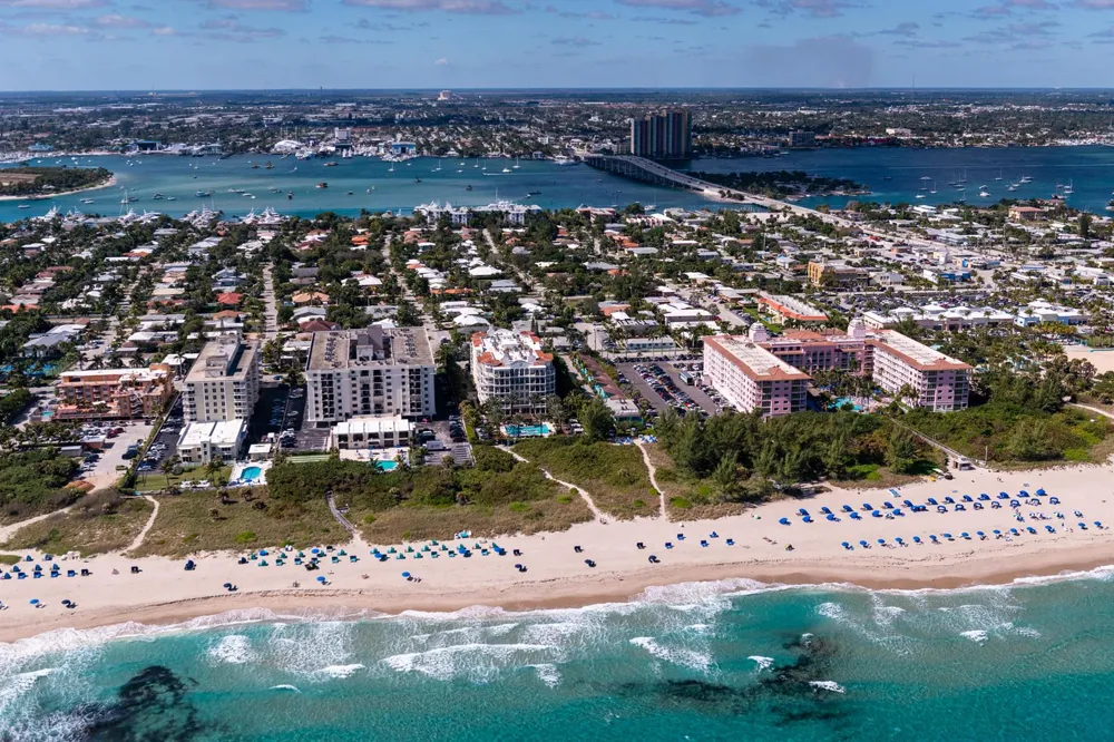 145 Ocean Avenue #303 Palm Beach Shores, FL 33404
