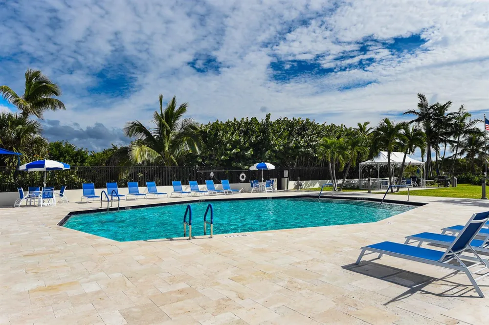 145 Ocean Avenue #303 Palm Beach Shores, FL 33404