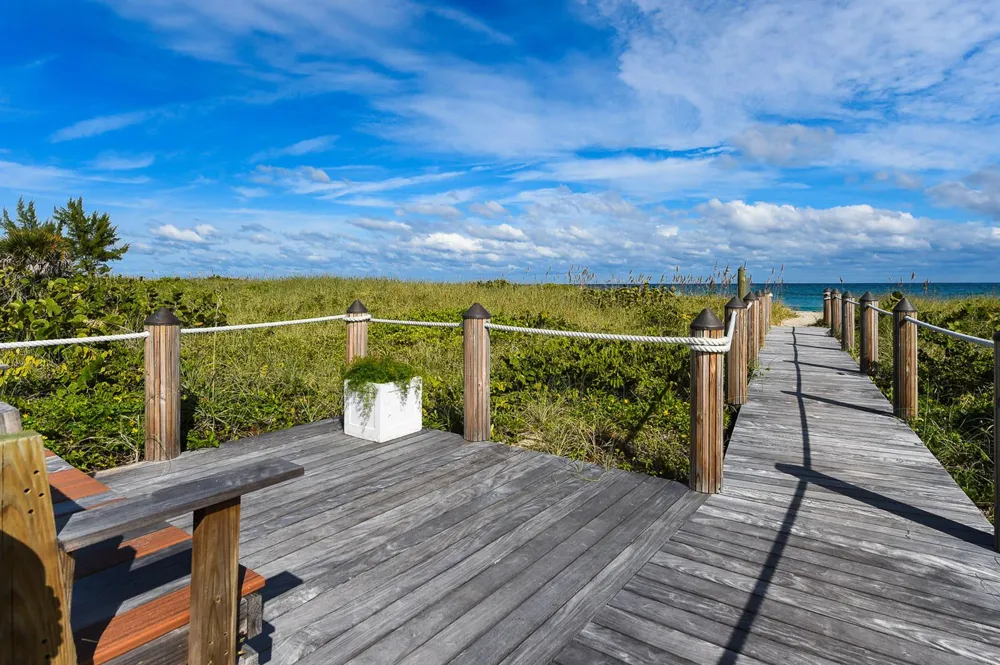 145 Ocean Avenue #303 Palm Beach Shores, FL 33404