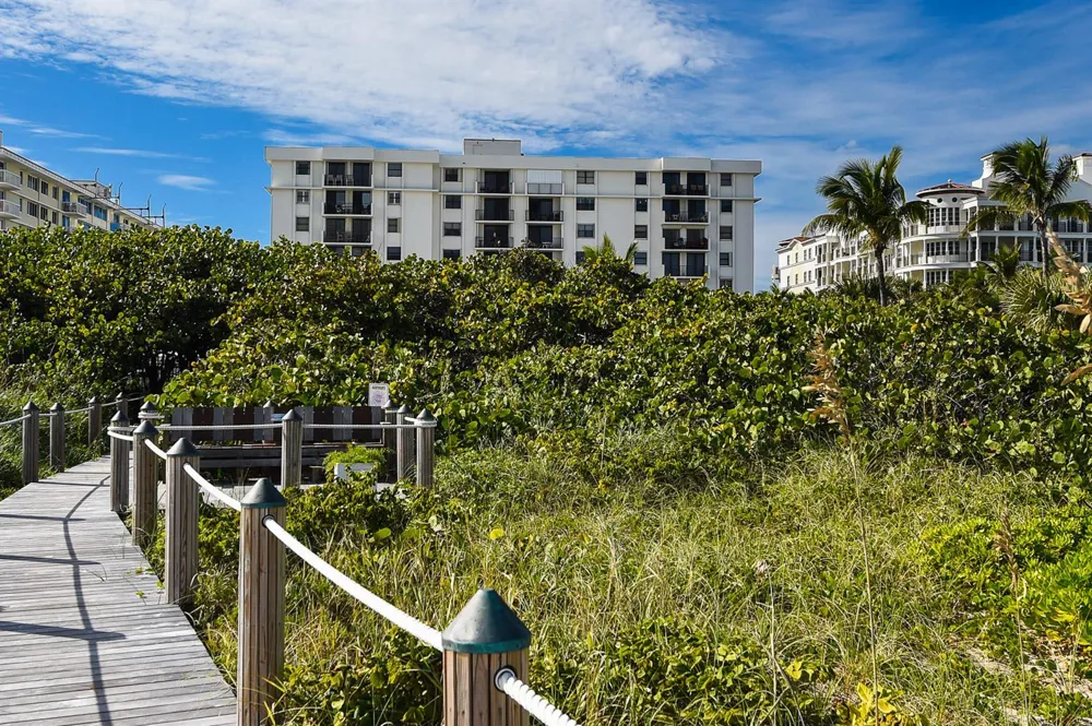 145 Ocean Avenue #303 Palm Beach Shores, FL 33404