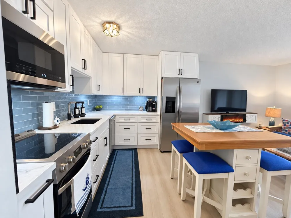 145 Ocean Avenue #303 Palm Beach Shores, FL 33404