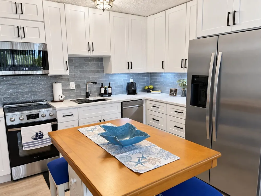 145 Ocean Avenue #303 Palm Beach Shores, FL 33404