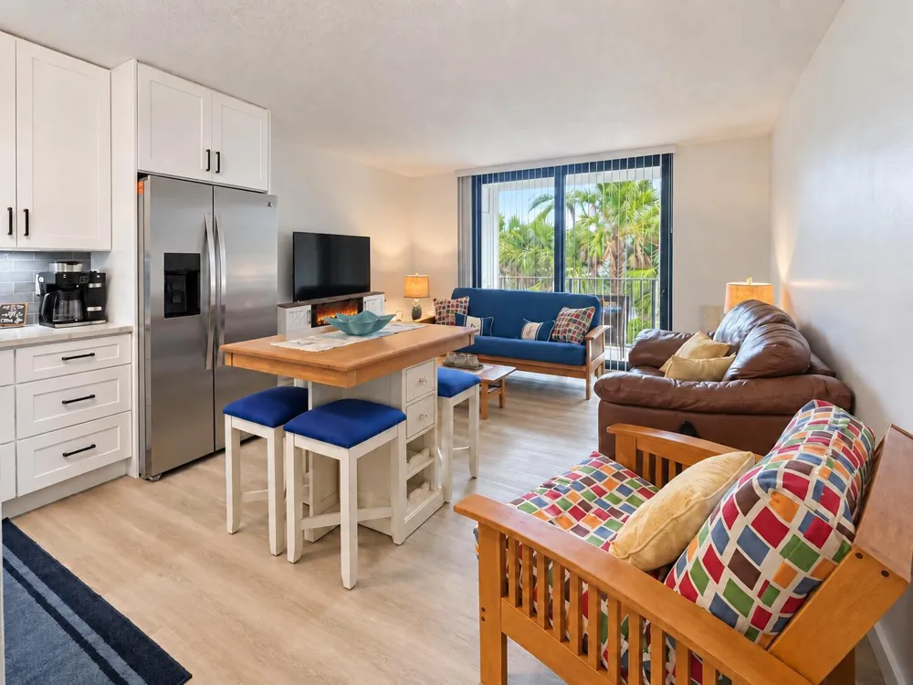 145 Ocean Avenue #303 Palm Beach Shores, FL 33404