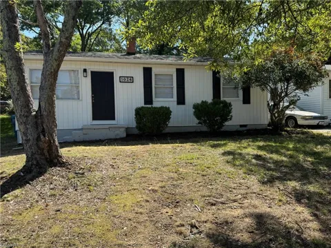 1026 Meadowbrook Boulevard