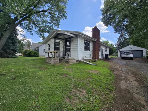 737 Royal Drive
