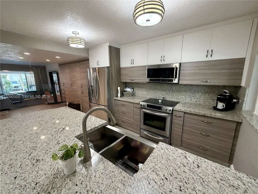 12355 NW 15th St #12355 Pembroke Pines, FL 33026