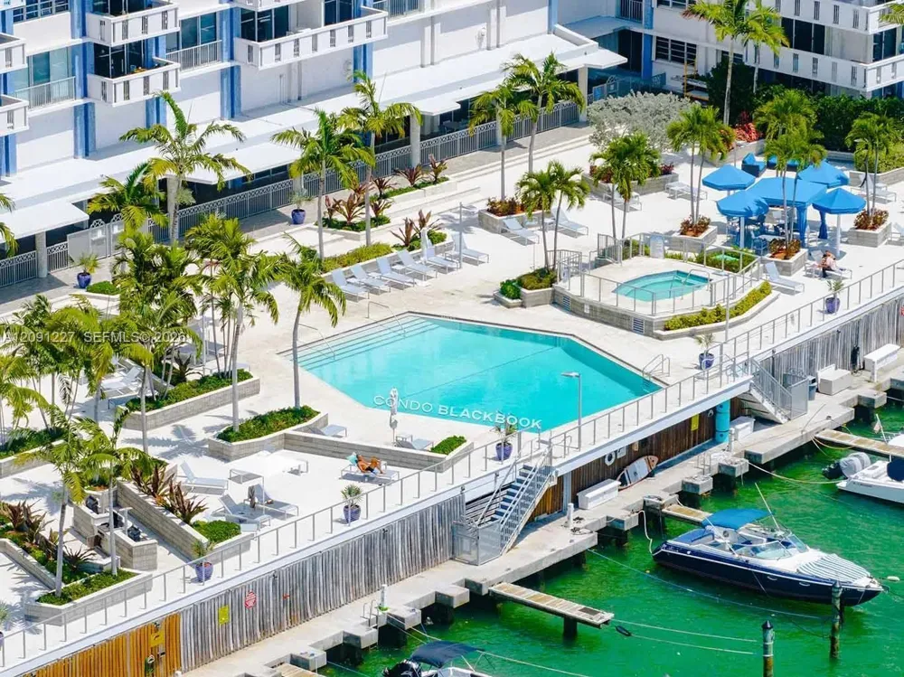 800 West Ave #435 Miami Beach, FL 33139