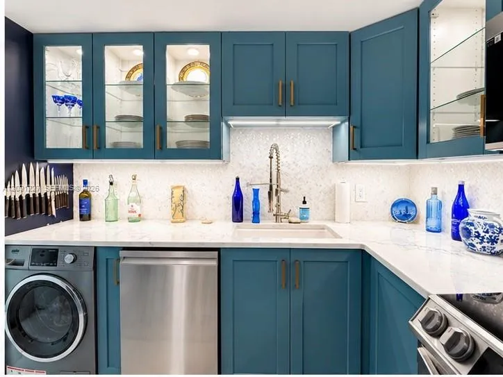 800 West Ave #435 Miami Beach, FL 33139