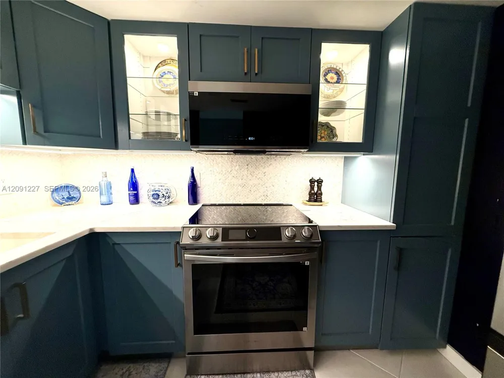 800 West Ave #435 Miami Beach, FL 33139