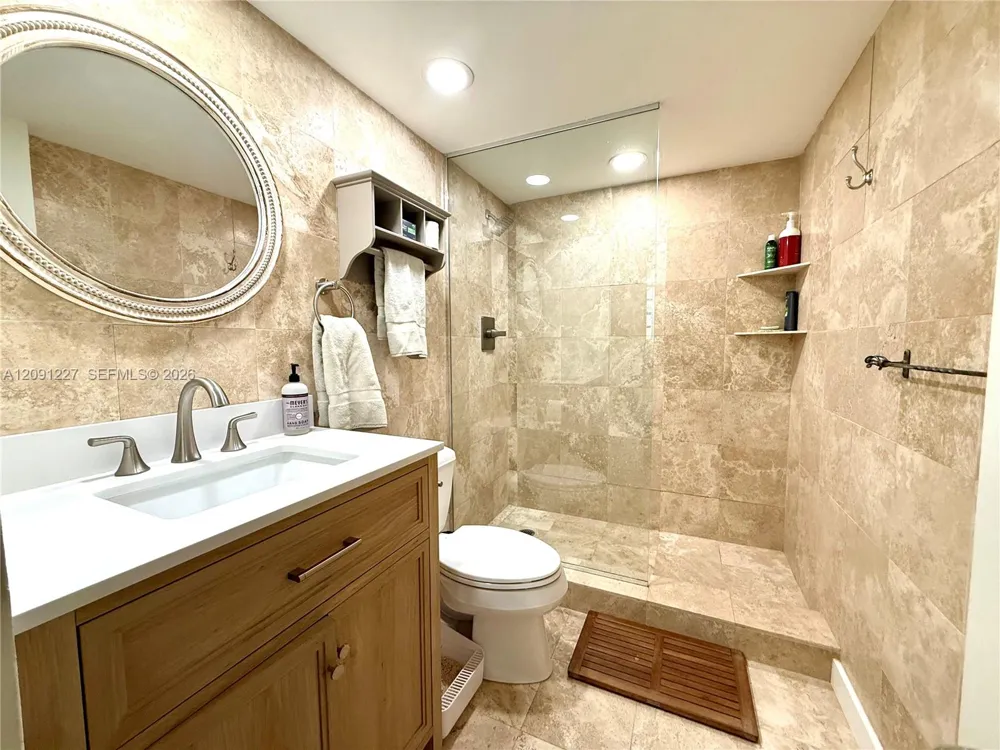 800 West Ave #435 Miami Beach, FL 33139