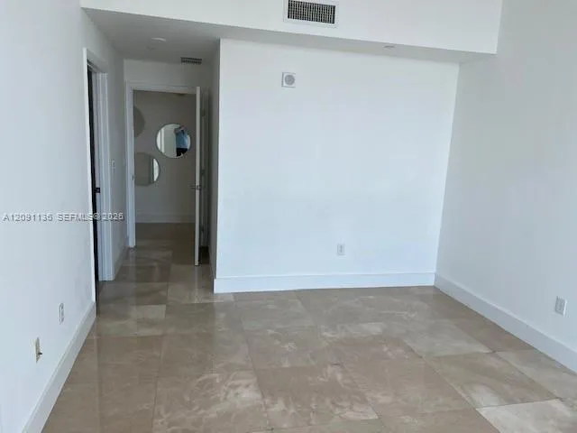 3330 NE 190th St #LPH14 Aventura, FL 33180