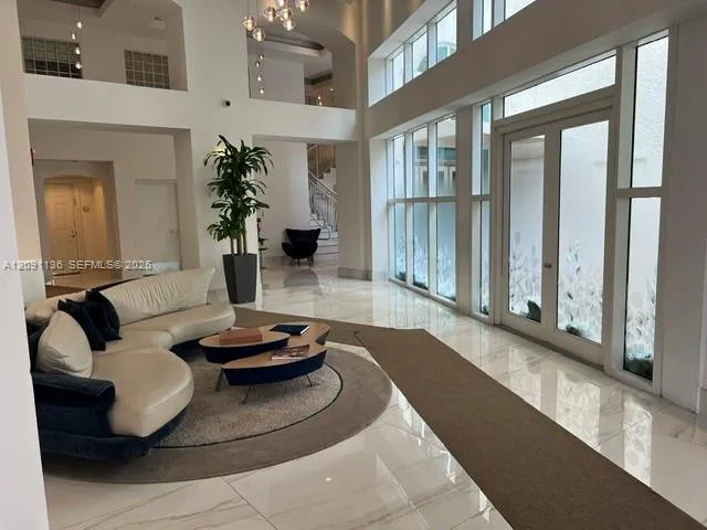 3330 NE 190th St #LPH14 Aventura, FL 33180