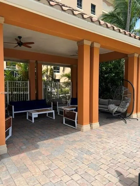 3330 NE 190th St #LPH14 Aventura, FL 33180