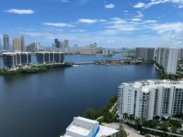 3330 NE 190th St #LPH14 Aventura, FL 33180