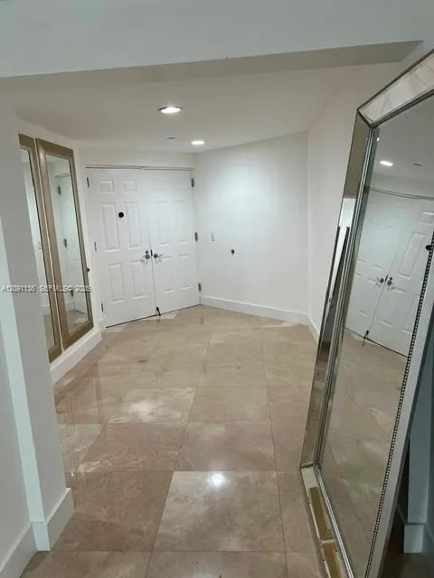 3330 NE 190th St #LPH14 Aventura, FL 33180