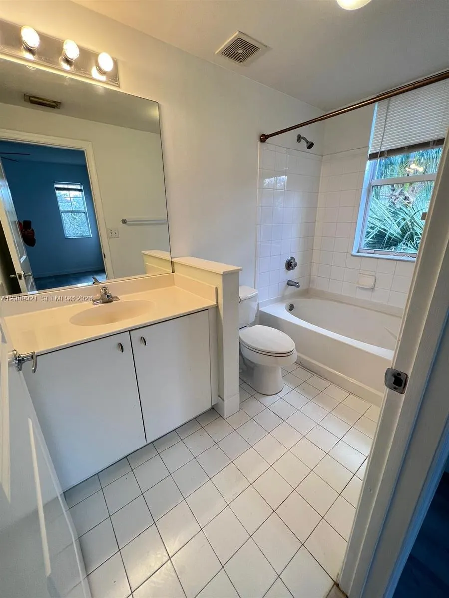 5980 W Sample Rd #301 Coral Springs, FL 33067