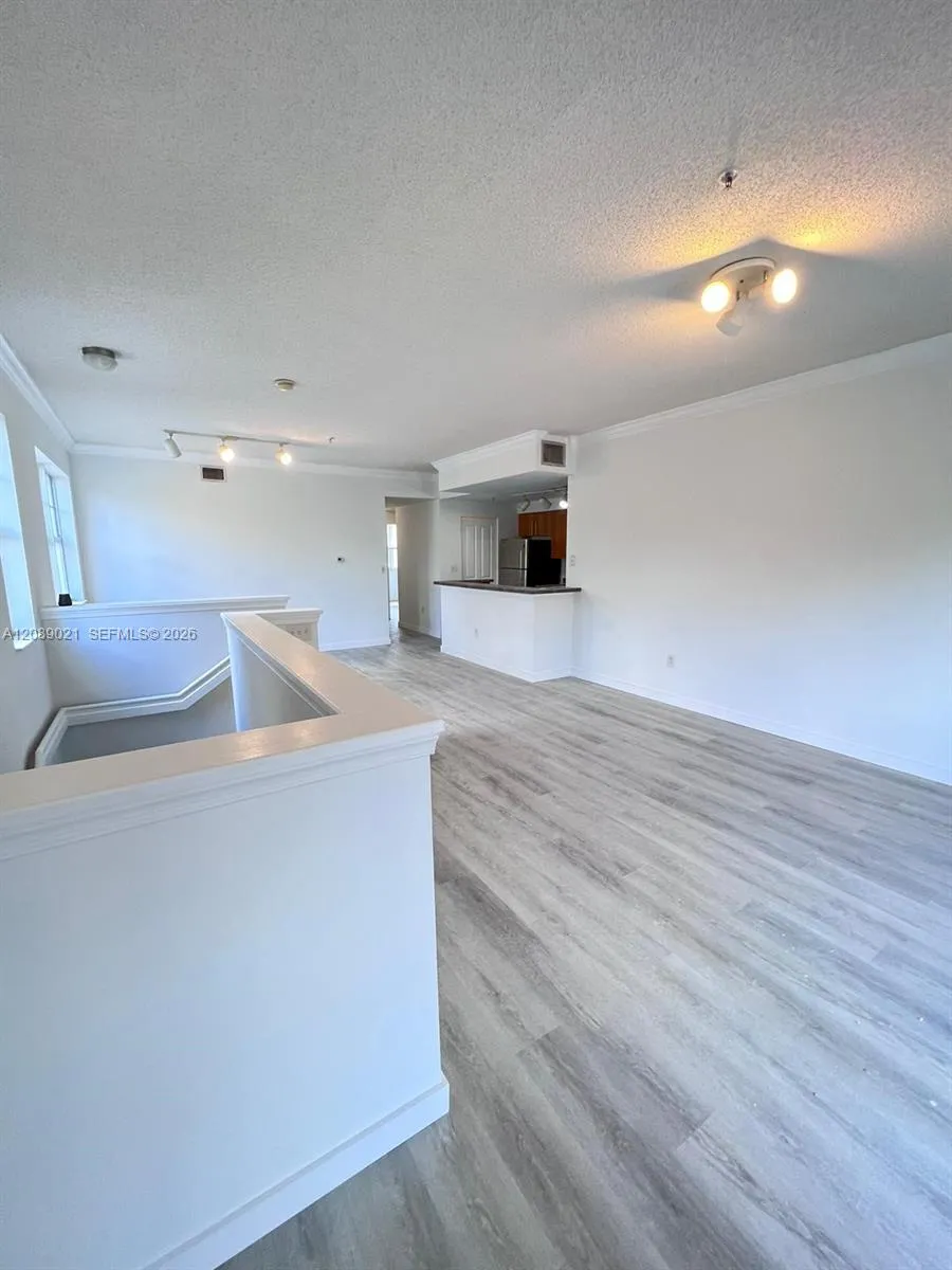 5980 W Sample Rd #301 Coral Springs, FL 33067