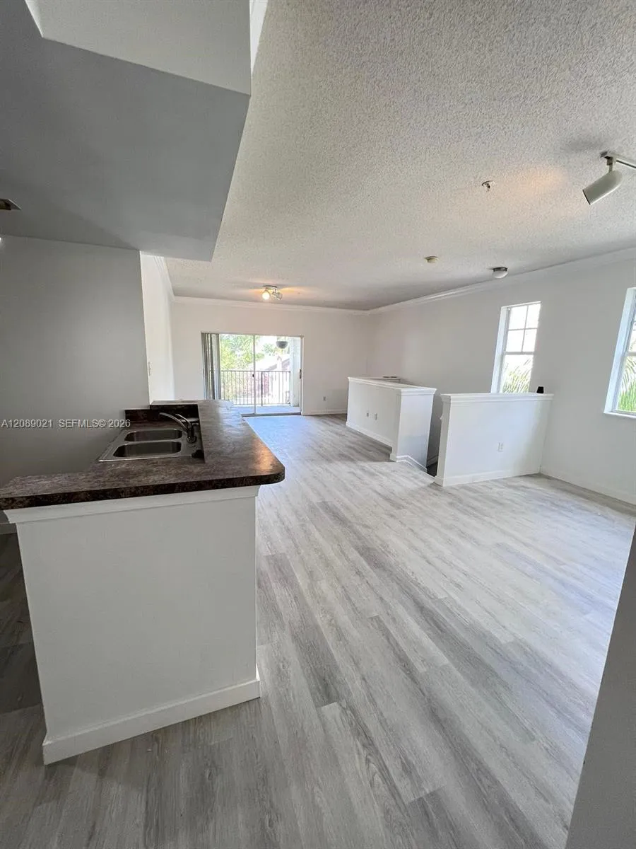 5980 W Sample Rd #301 Coral Springs, FL 33067