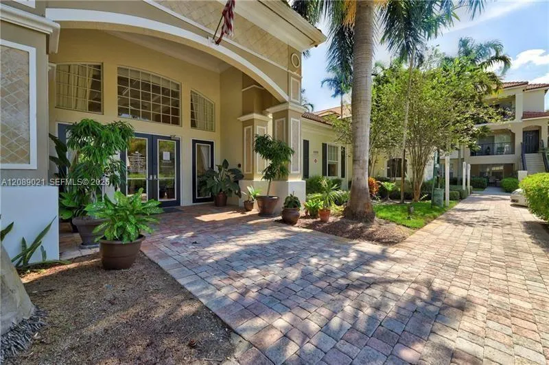 5980 W Sample Rd #301 Coral Springs, FL 33067