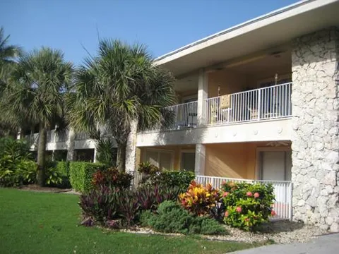 501 OCEAN BOULEVARD #2